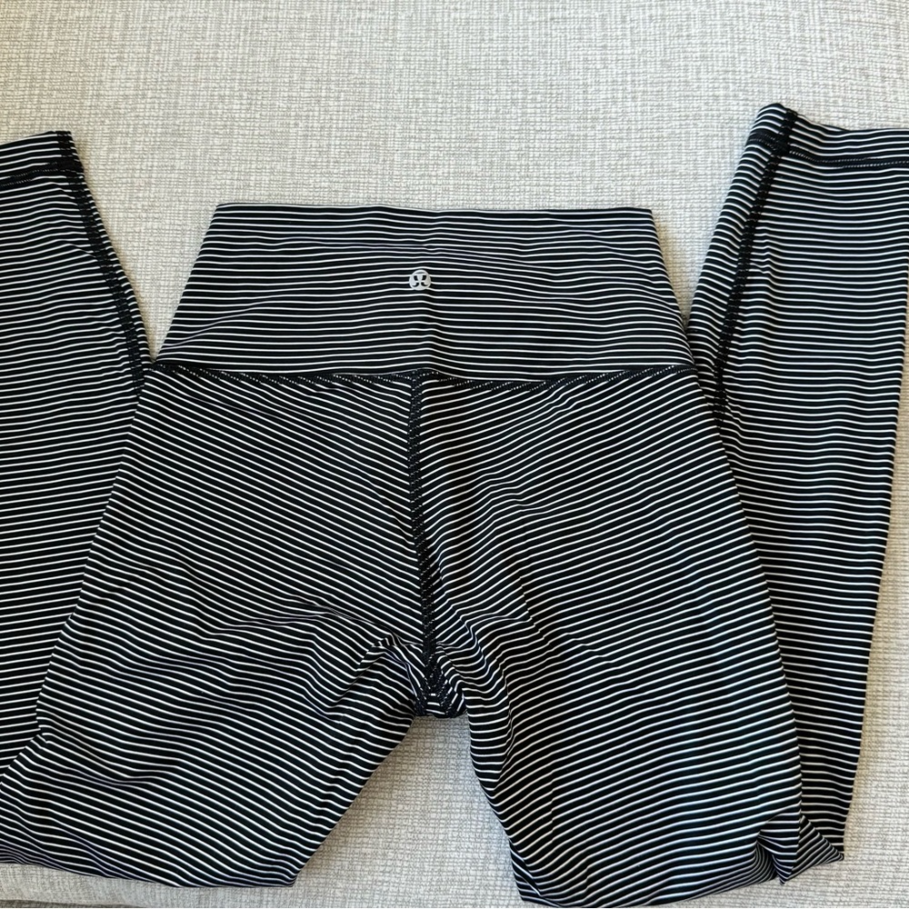 Wunder Under High Rise Lululemon pants